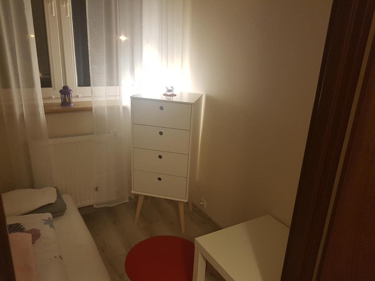 Willa Nad Potokiem Kudowa Zdroj Luaran gambar